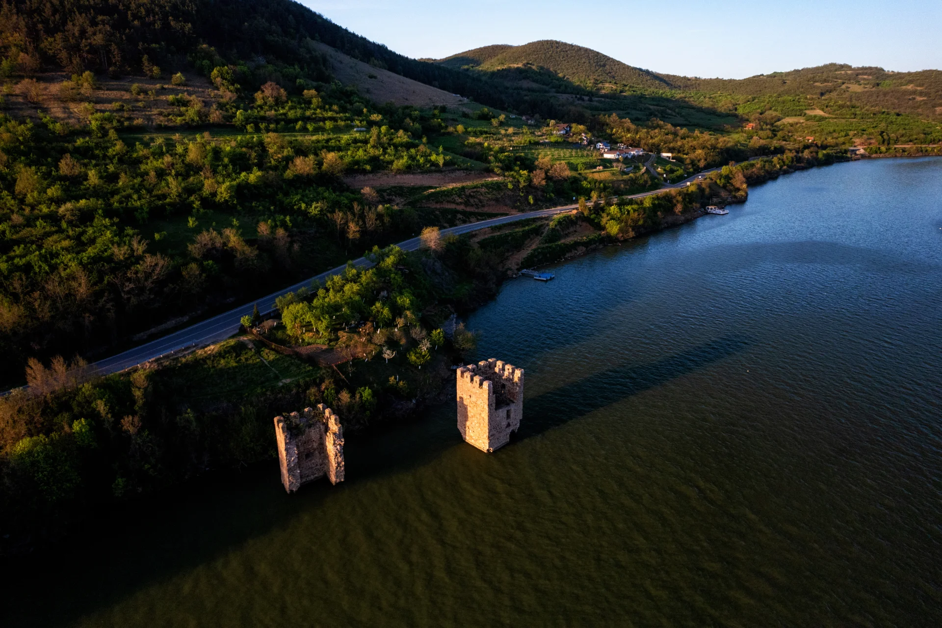 Cetatea Trikule - Parcul Natural Portile de Fier - Destinatii Romania 38