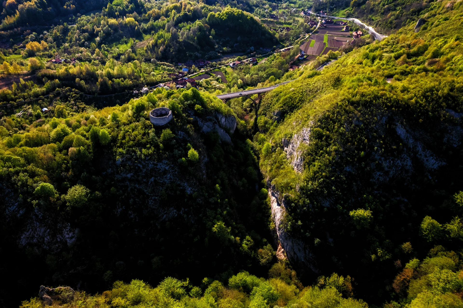 Cheile și Turnul Crivadia - Parcul Natural Grădiștea Muncelului - Cioclovina 53