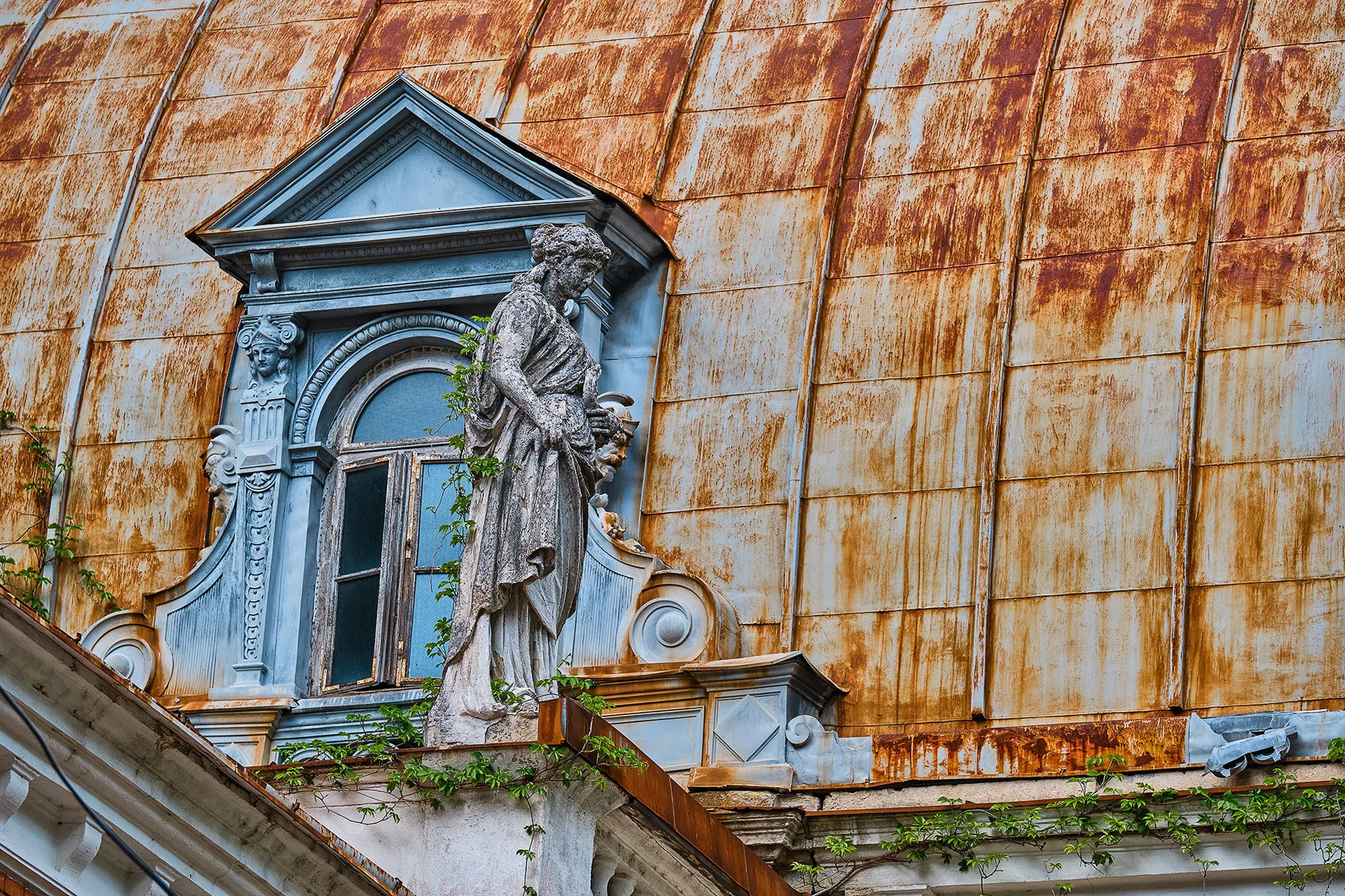 Detalii Arhitectura - Statiunea Baile Herculane - Destinatii Romania 18