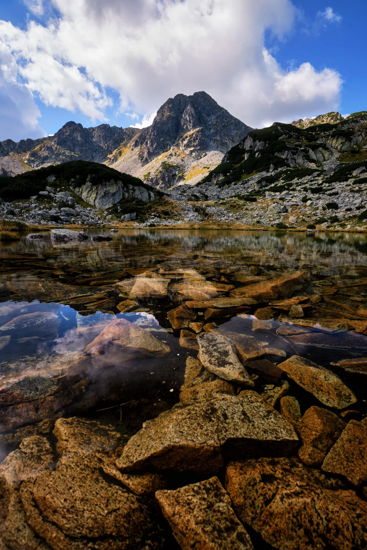 Lacul Tăul Pietrele - Parcul National Retezat - Destinatii Romania 42