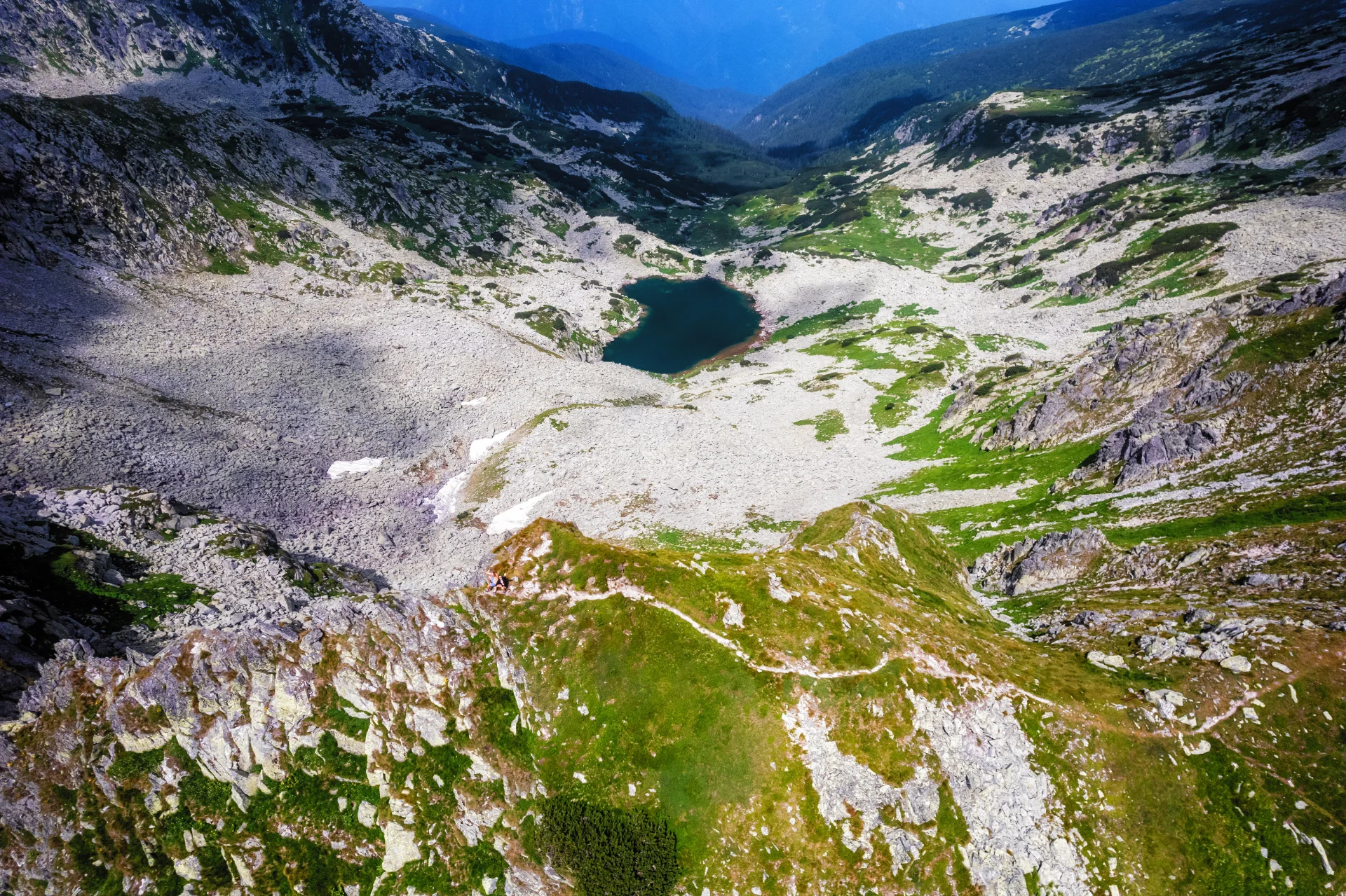 Lacul Tăul Știrbului - Parcul National Retezat - Destinatii Romania 43 (1)