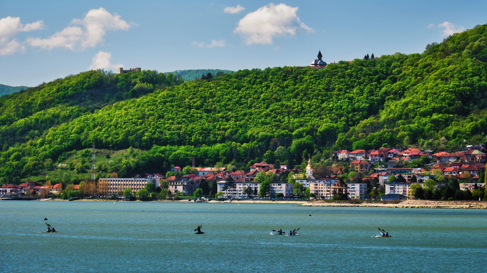 Orșova și Mănăstirea Sfânta Ana - Parcul Natural Portile de Fier - Destinatii Romania 44