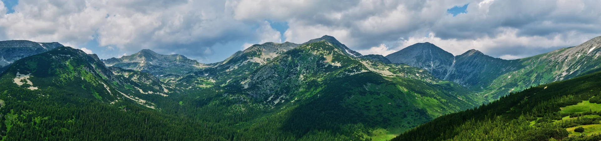Panoramă Retezatul Mare - Parcul National Retezat - Destinatii Romania 82