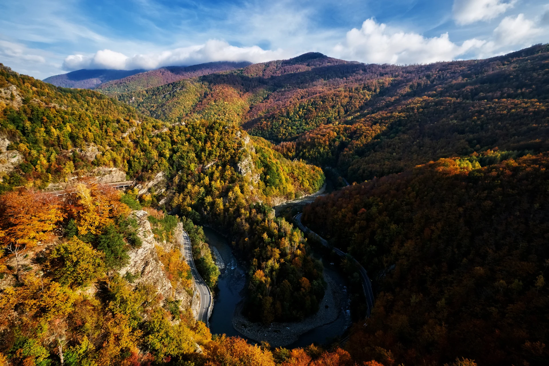 Parcul National Defileul Jiului - Destinatii Romania 11