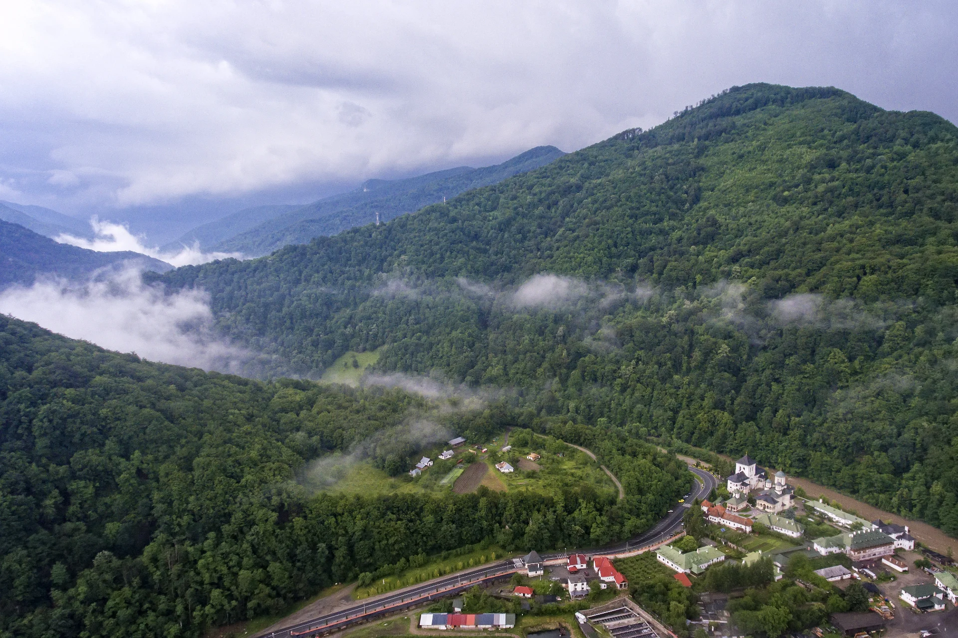 Parcul National Defileul Jiului - Destinatii Romania 52