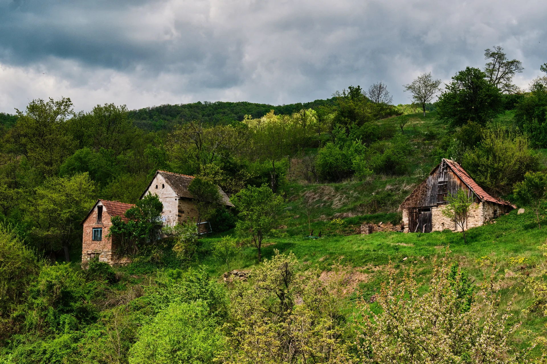 Sălașe în Munții Almăjului - Parcul Natural Portile de Fier - Destinatii Romania 66