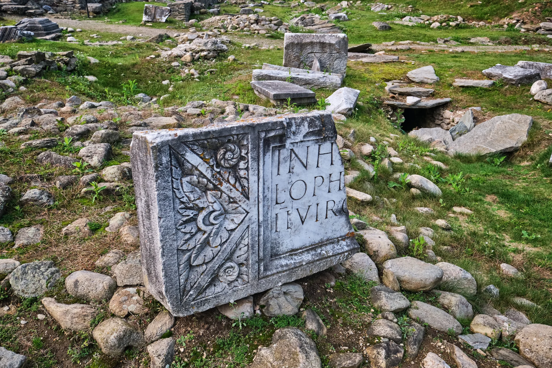 Sarmizegetusa Regia - Tara Hategului - Destinatii Romania 22