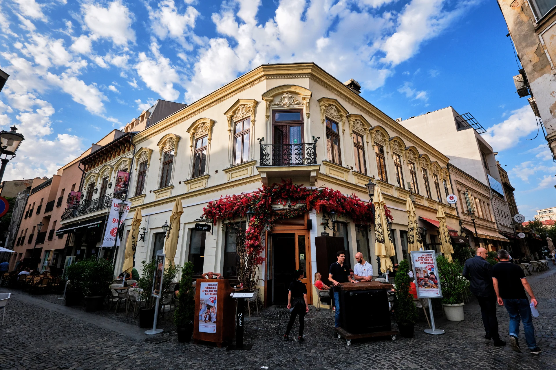 Centrul Vechi din Bucuresti - Destinatii Romania 91